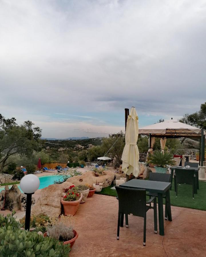 Locanda San Giacomo Sant'Antonio di Gallura Buitenkant foto